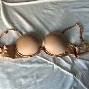 LIKE NEW Victoria's Secret VERY SEXY Push-Up Convertible Strapless Bra 36C Nude